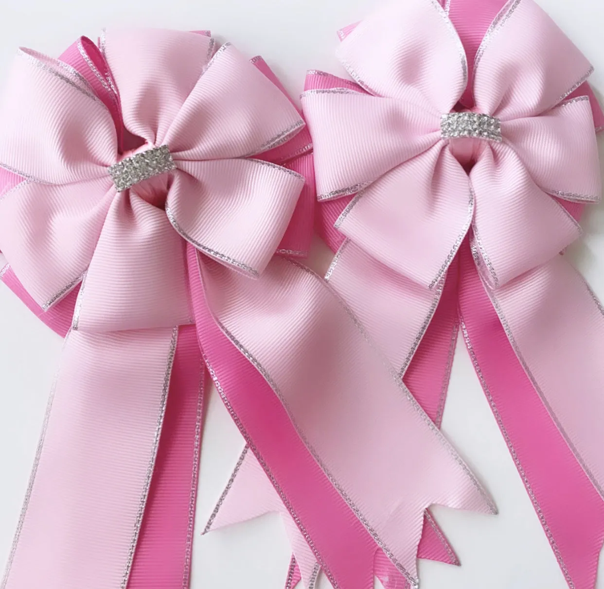 * Show Bows: Baby Pink on Barbie Pink