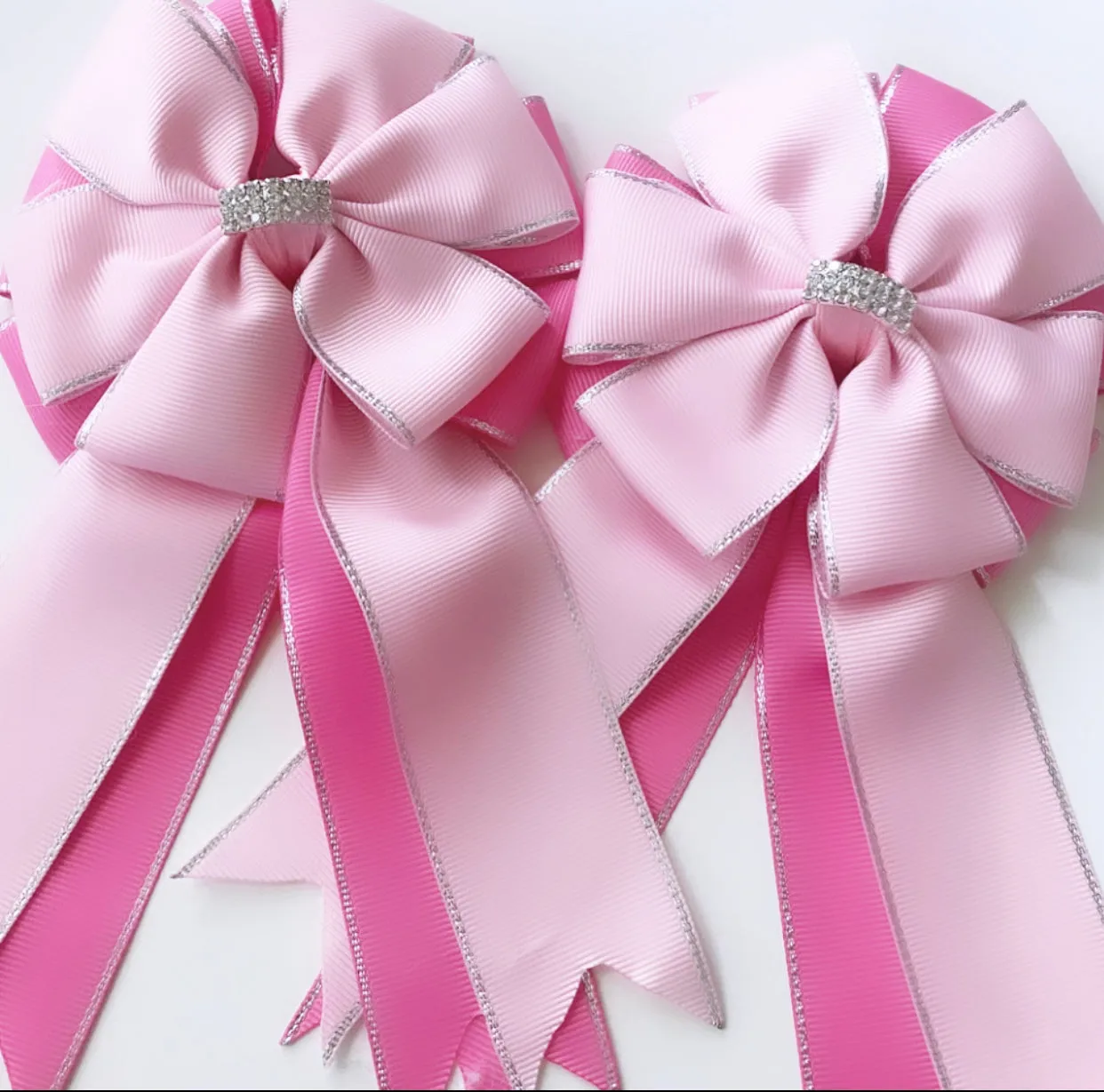 * Show Bows: Baby Pink on Barbie Pink