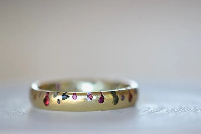 Classic Rainbow Confetti Ring Size 8