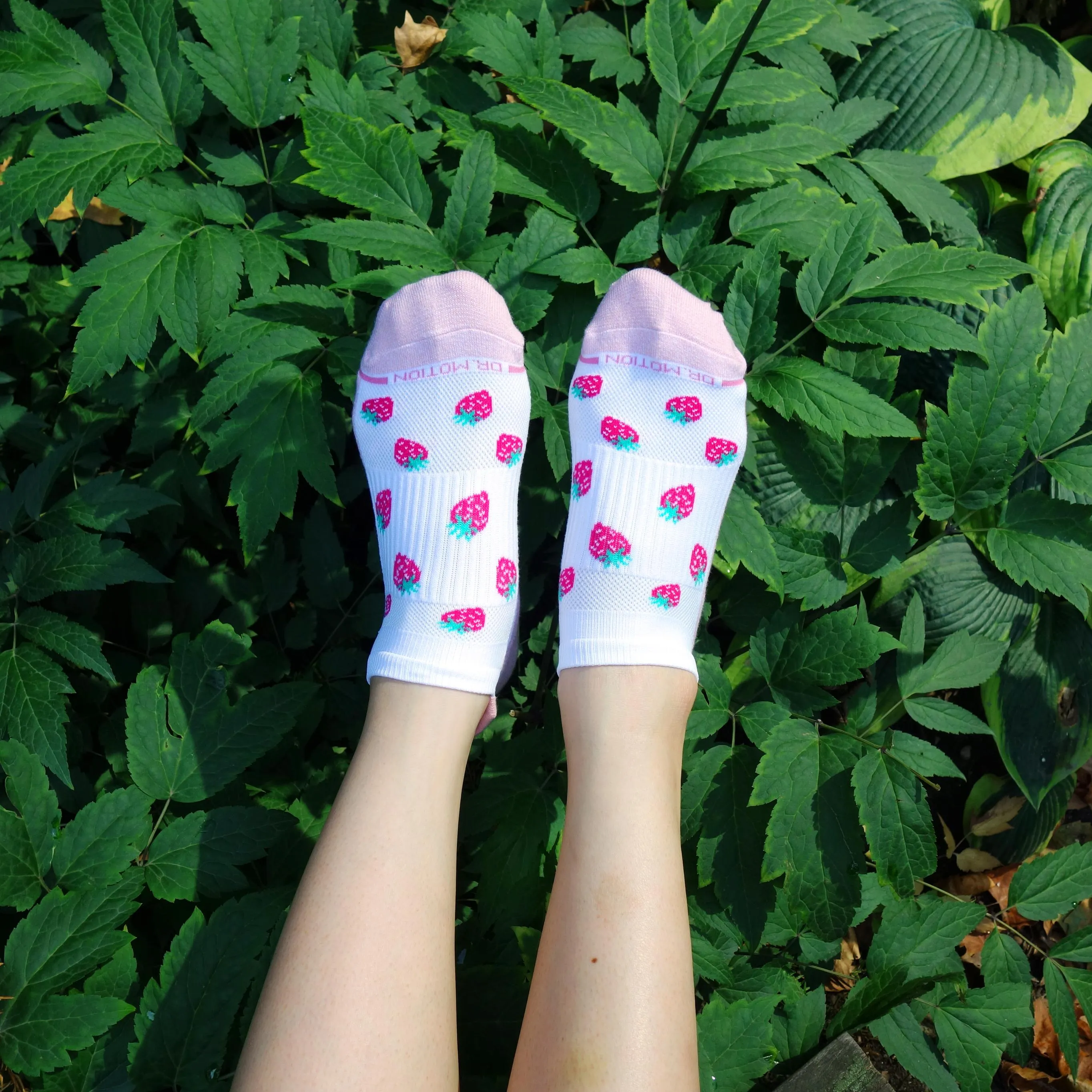 Ditsy Strawberries | Ankle Compression Socks For Women