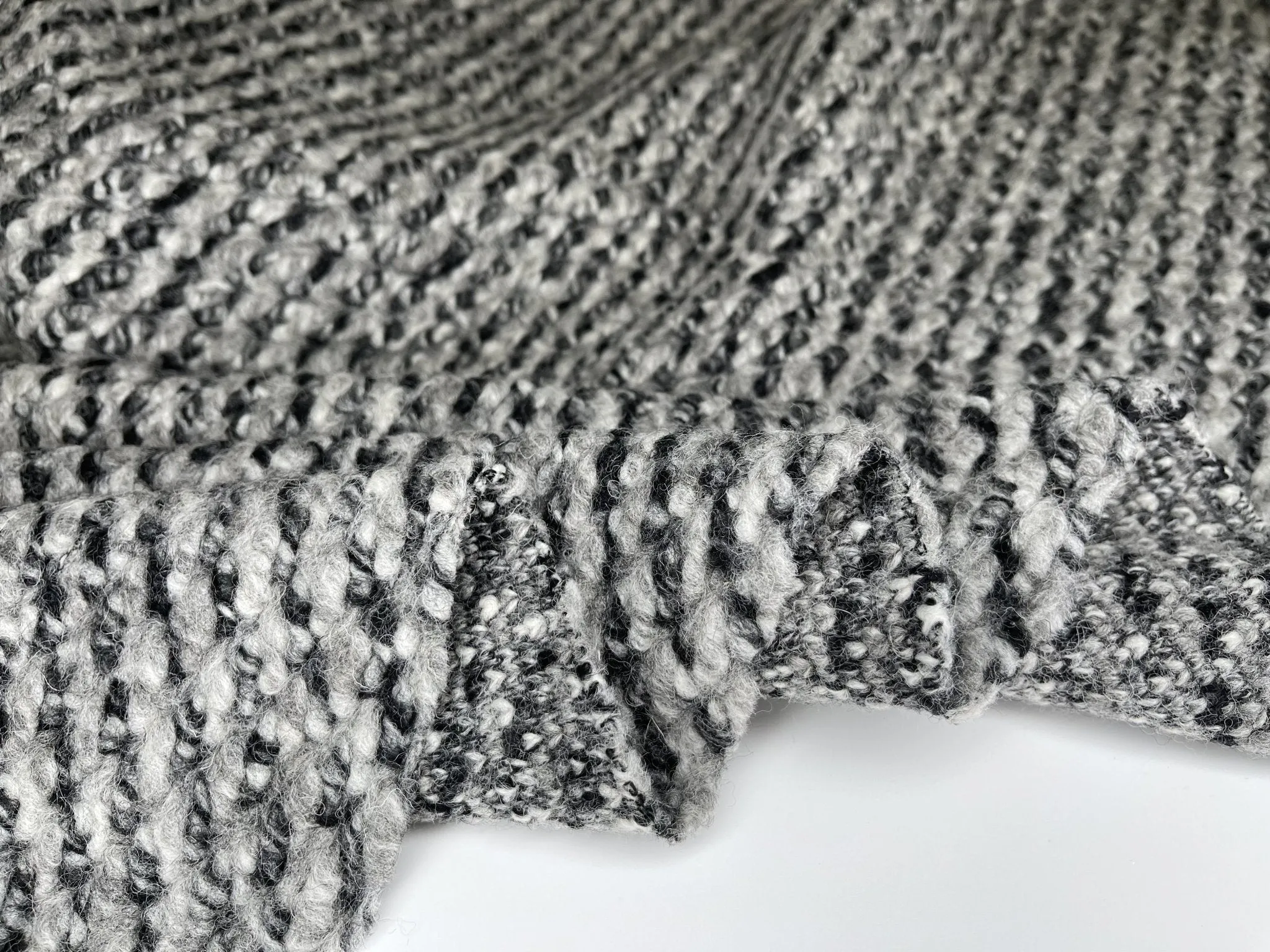 Heavy Knit Tweed Wool Blend Fabric - 9343