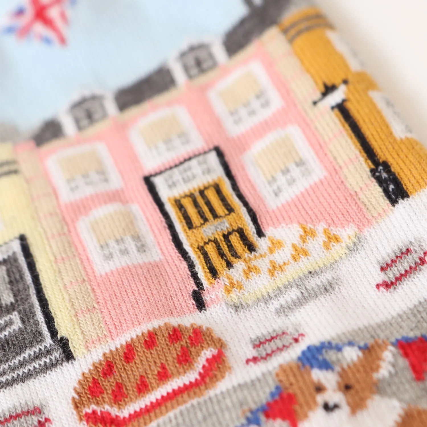 Men's Royal Corgi Dog Scene Cotton Socks