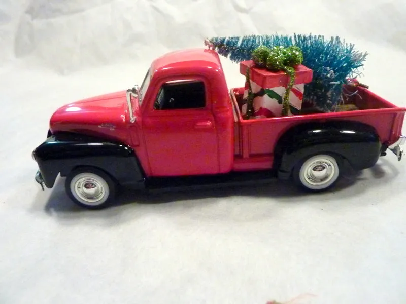 Red metal Truck decorations, Christmas Truck decorations, Farmhouse truck decor